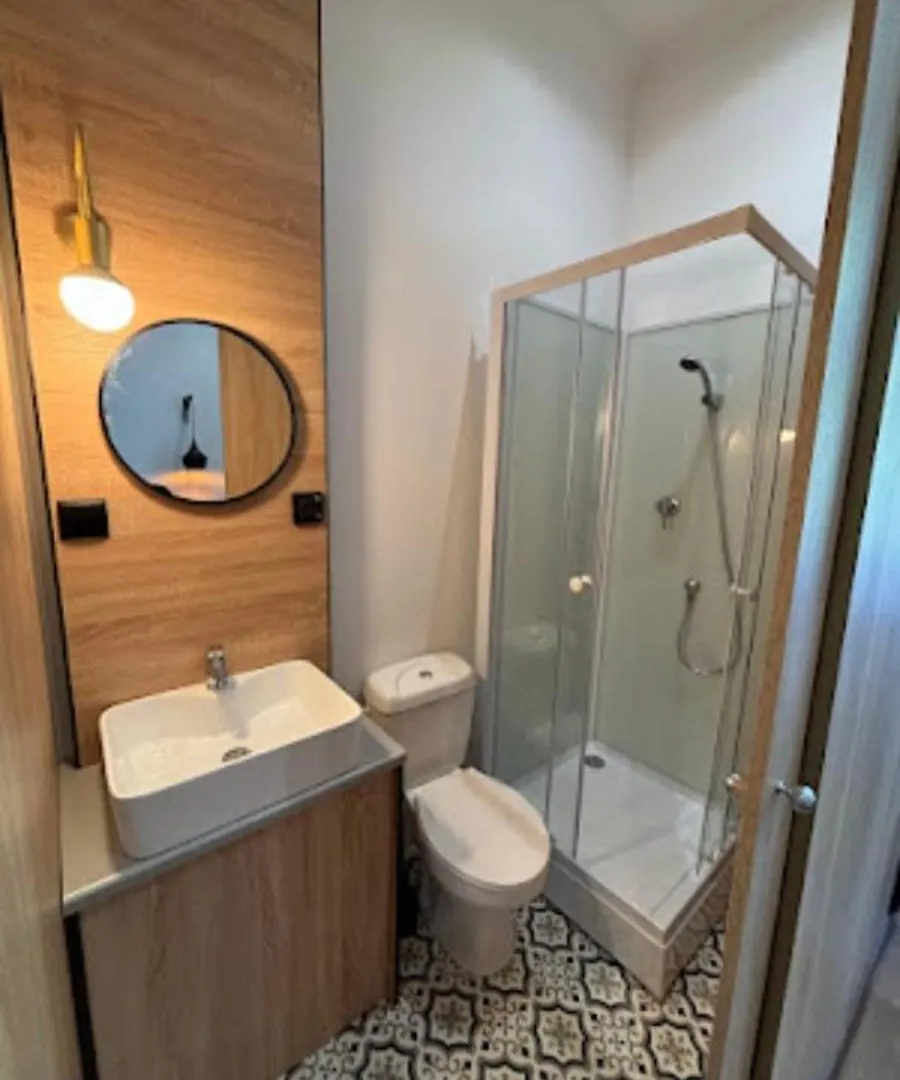 Metro Pokoje & Parking 소포트 B&B